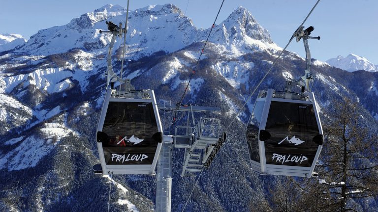 Un téléphérique reliant le Jardin exotique à Fontvieille ?