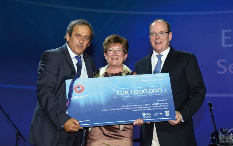 FIFA : « Déçu » par Platini