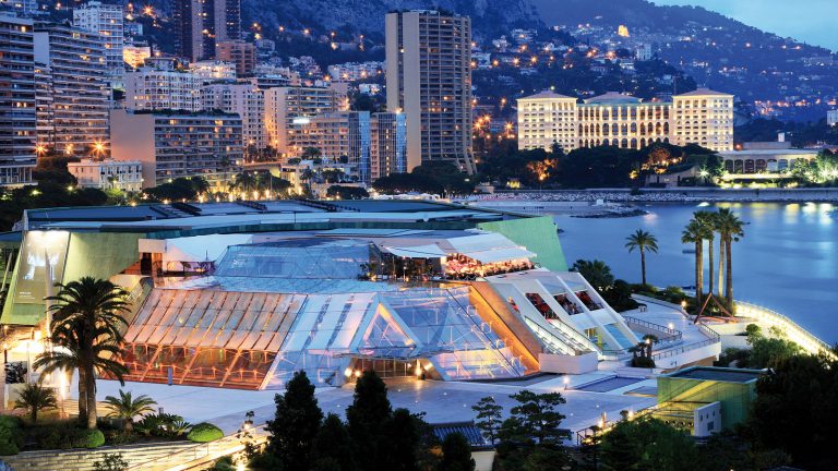Un salon auto en plein air
