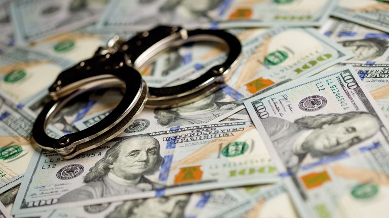 Feu sur la délinquance financière