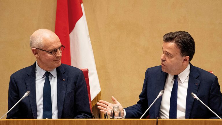 Domaniaux vides : la polémique