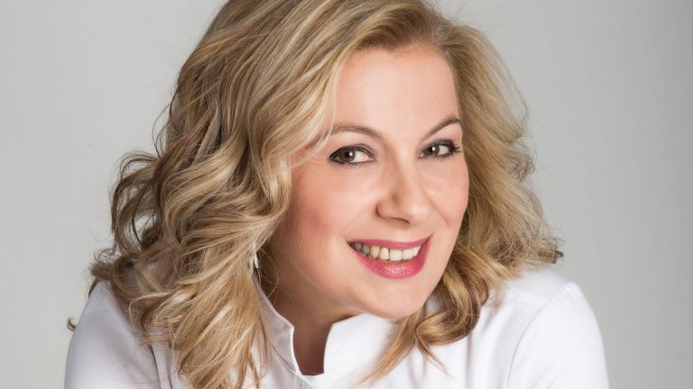 Dina-Nikolaou-instant-gourmand-observateur-monaco-couverture