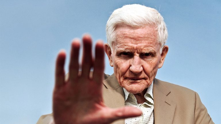 Maltraitance des aînés à domicile Une procédure de dénonciation existe