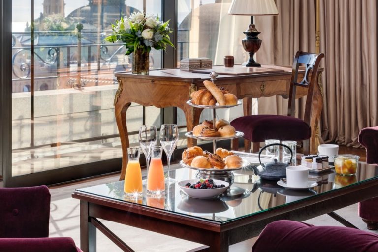 Hôtellerie de luxe Unie pour que la destination fonctionne