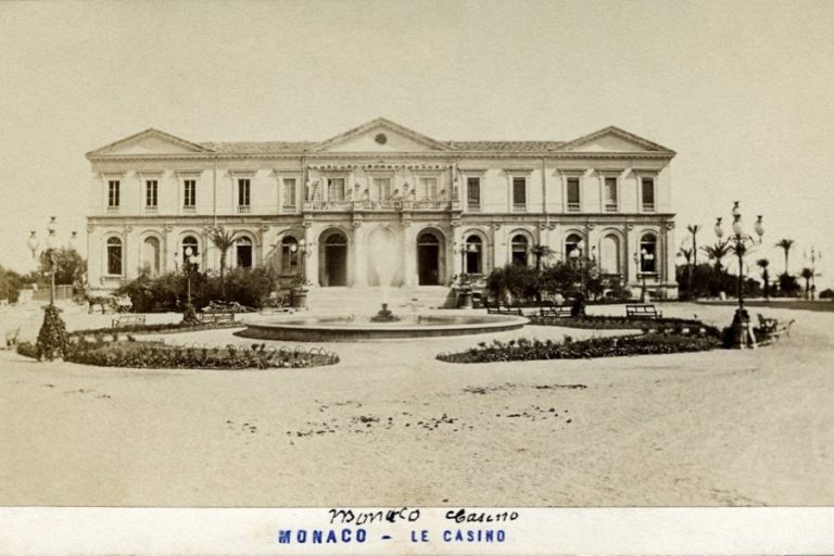 La Place du Casino à travers les âges