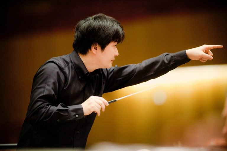 Kazuki Yamada reconduit à la tête de l’Orchestre Philharmonique de Monte-Carlo