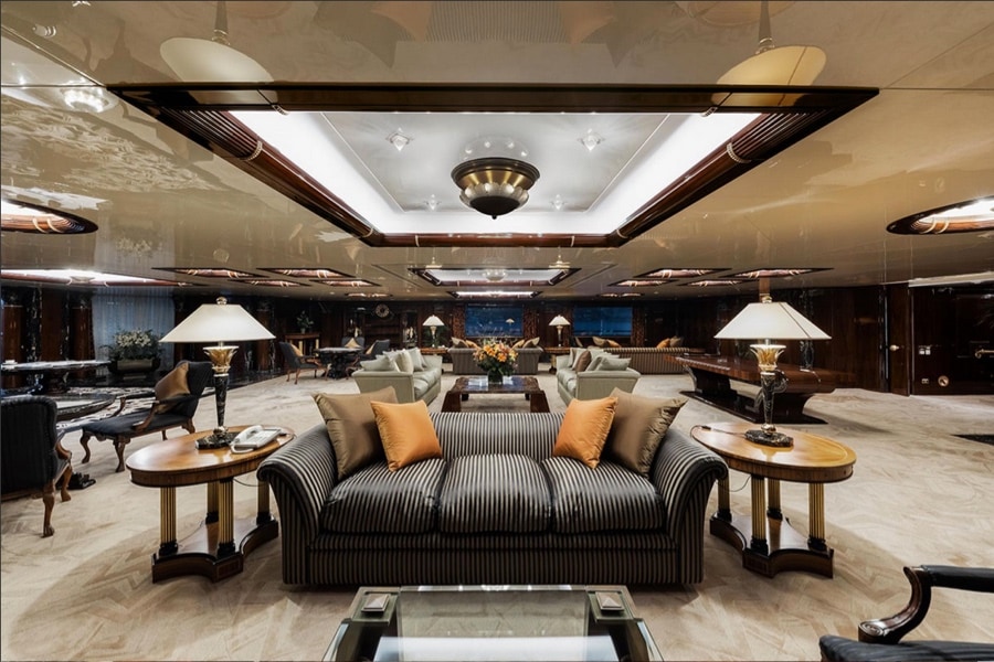 Vente superyacht Lady Moura