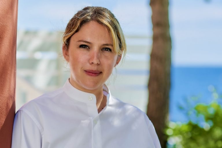 portrait Manon Fleury monte-Carlo Beach