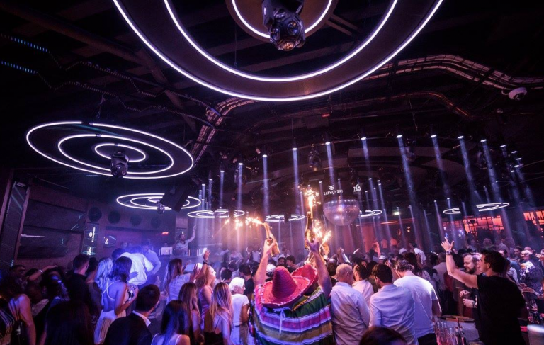 Boîtes de nuit rouvertes à Monaco et vaccination pour les salariés