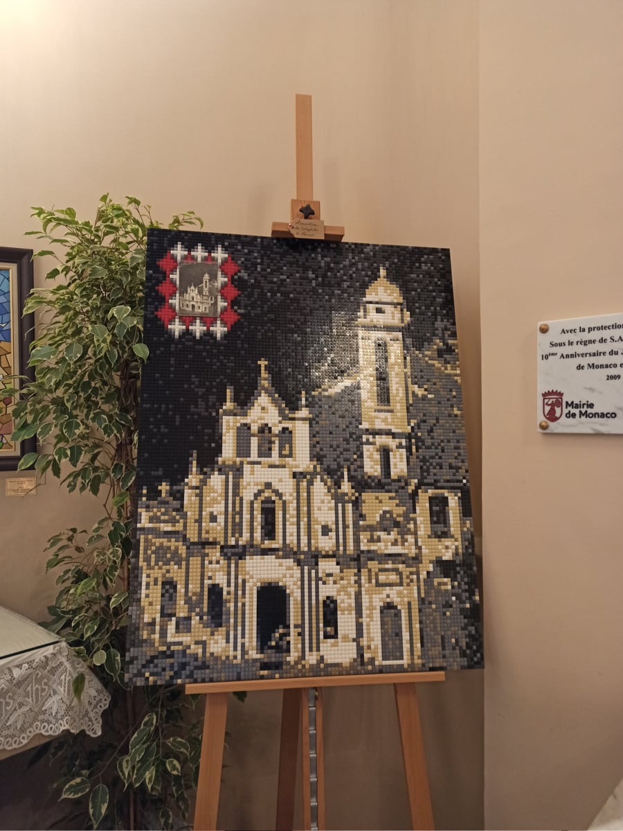 Eglise Sainte dévote de Monaco en Lego