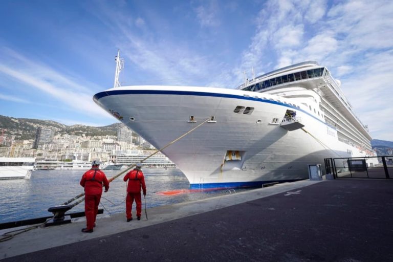 Des bateaux de croisières « à taille limitée » à Monaco et très luxueux