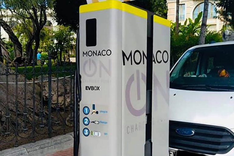 Monaco ON stationnement abusif