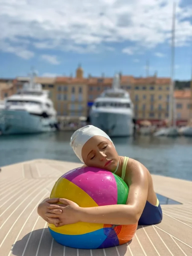 Carole Feuerman Sculpture