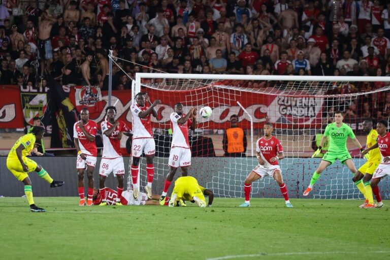 Un joueur de l’AS Monaco fait polémique, la ministre des Sports en France réclame des sanctions