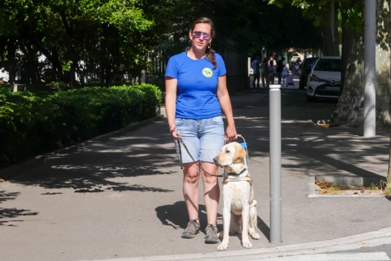Chiens guide non voyants Audrey Blazquez Educatrice Titius