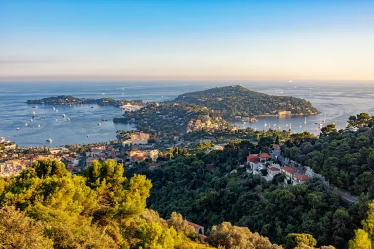 Saint-Jean-Cap-Ferrat Péninsule milliardaires luxe marché immobilier