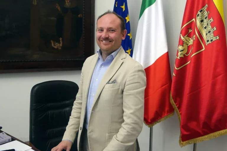 Flavio di Muro Maire Vintimille Italie